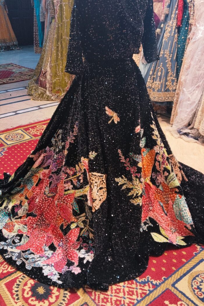 Tayab mozam black for rent | SP0258